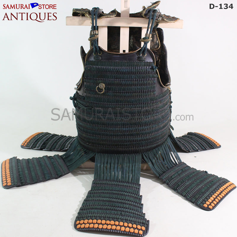 D134 Antique suit of armor Edo Period w/ Certificate