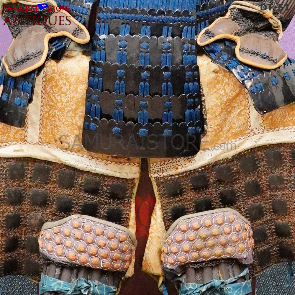DT51 Antique Samurai Armor Edo period w/ 32 spliced-great helmet