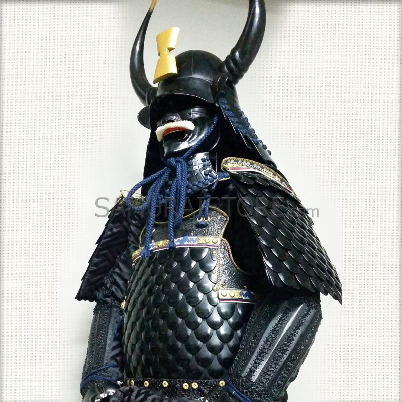 Momoyama Ni-Mai Yoroi Sengoku Oda Samurai Armor Set