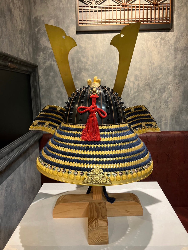 japanese samurai helmet